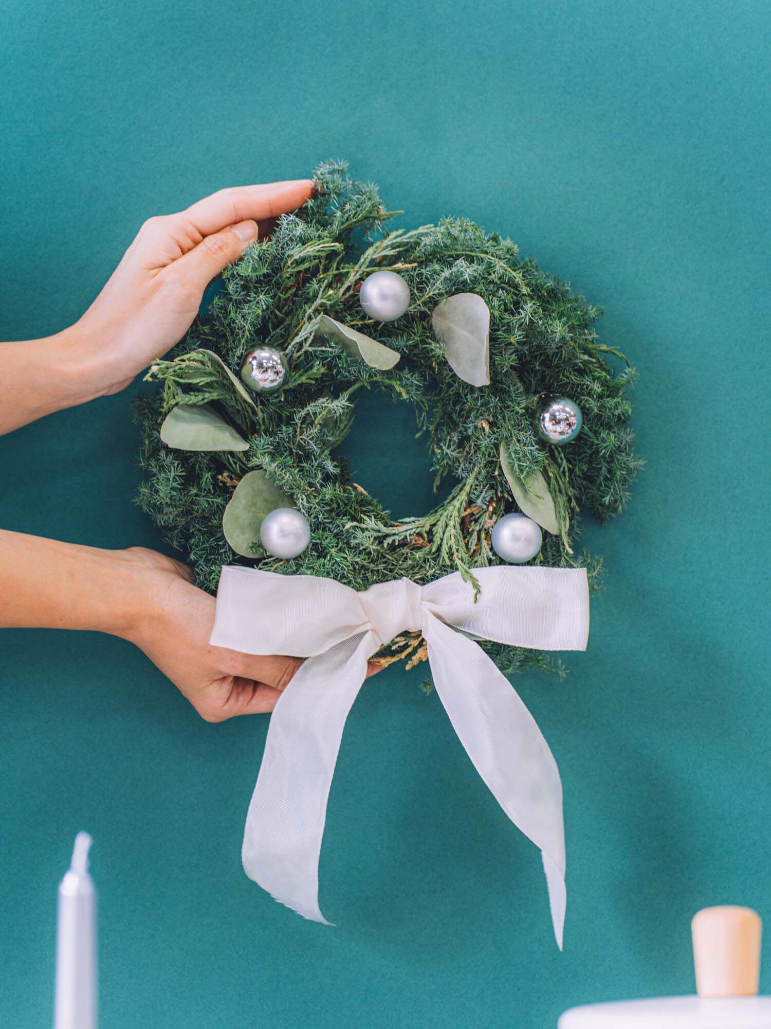 【クリスマス'24】ボール×リボンリース S - シルバー -