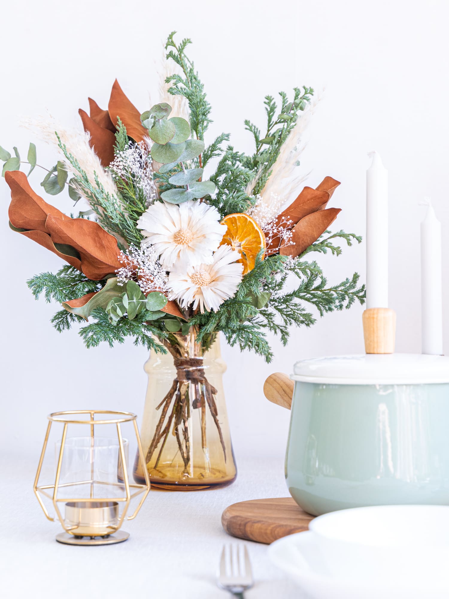 【クリスマス'24】マグノリアリーフとパンパスのドライフラワー花瓶アレンジ