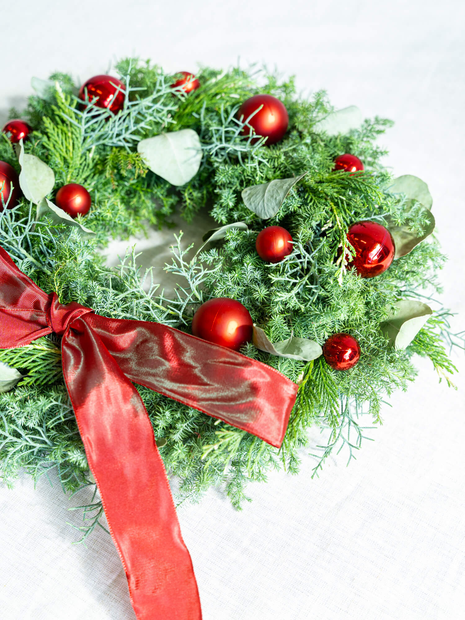 【クリスマス'24】ボール×リボンリース L - レッド -