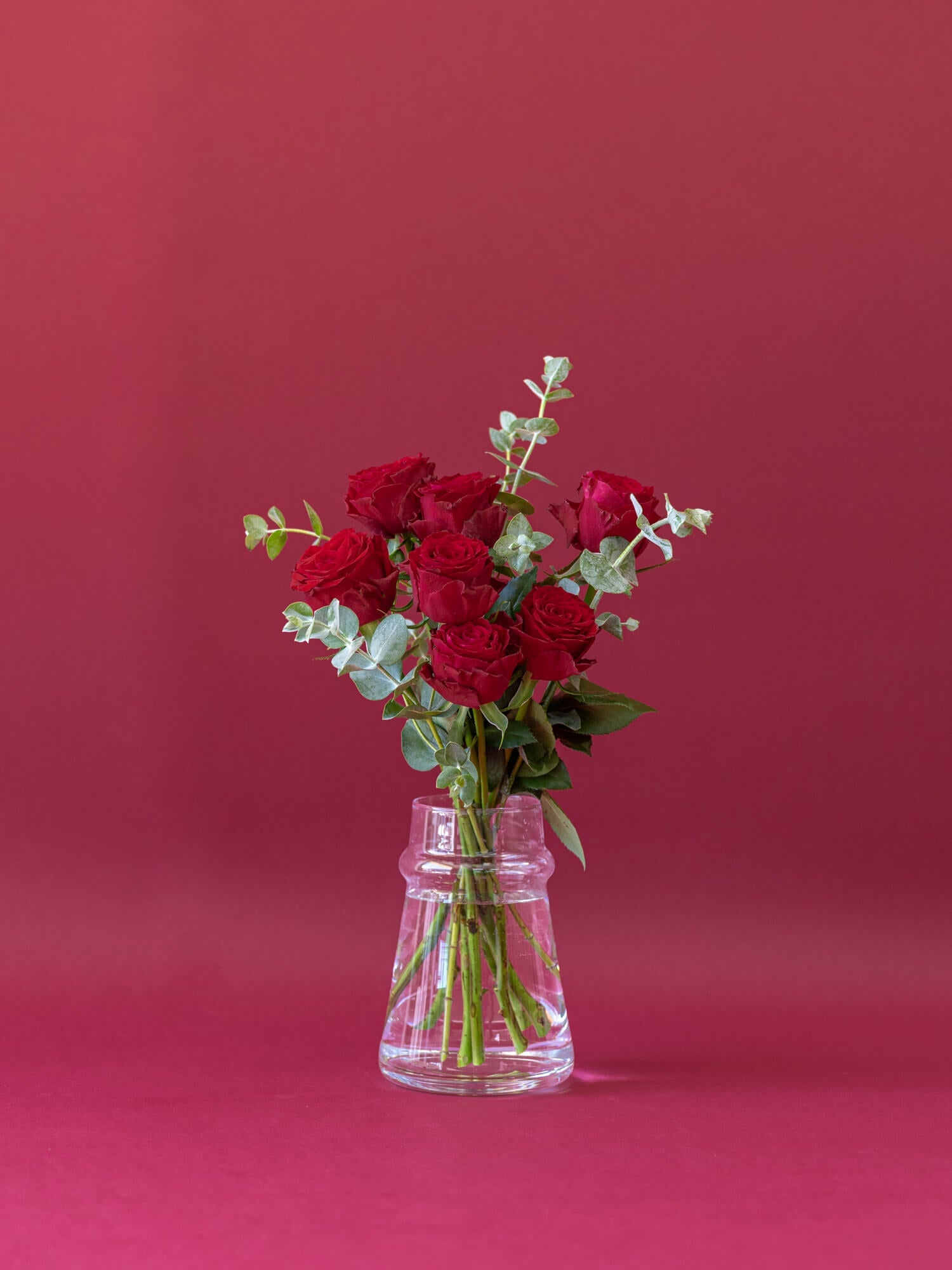 誕生日ギフト】バラの花束 7本 - レッド - | お花の通販AND FLOWER