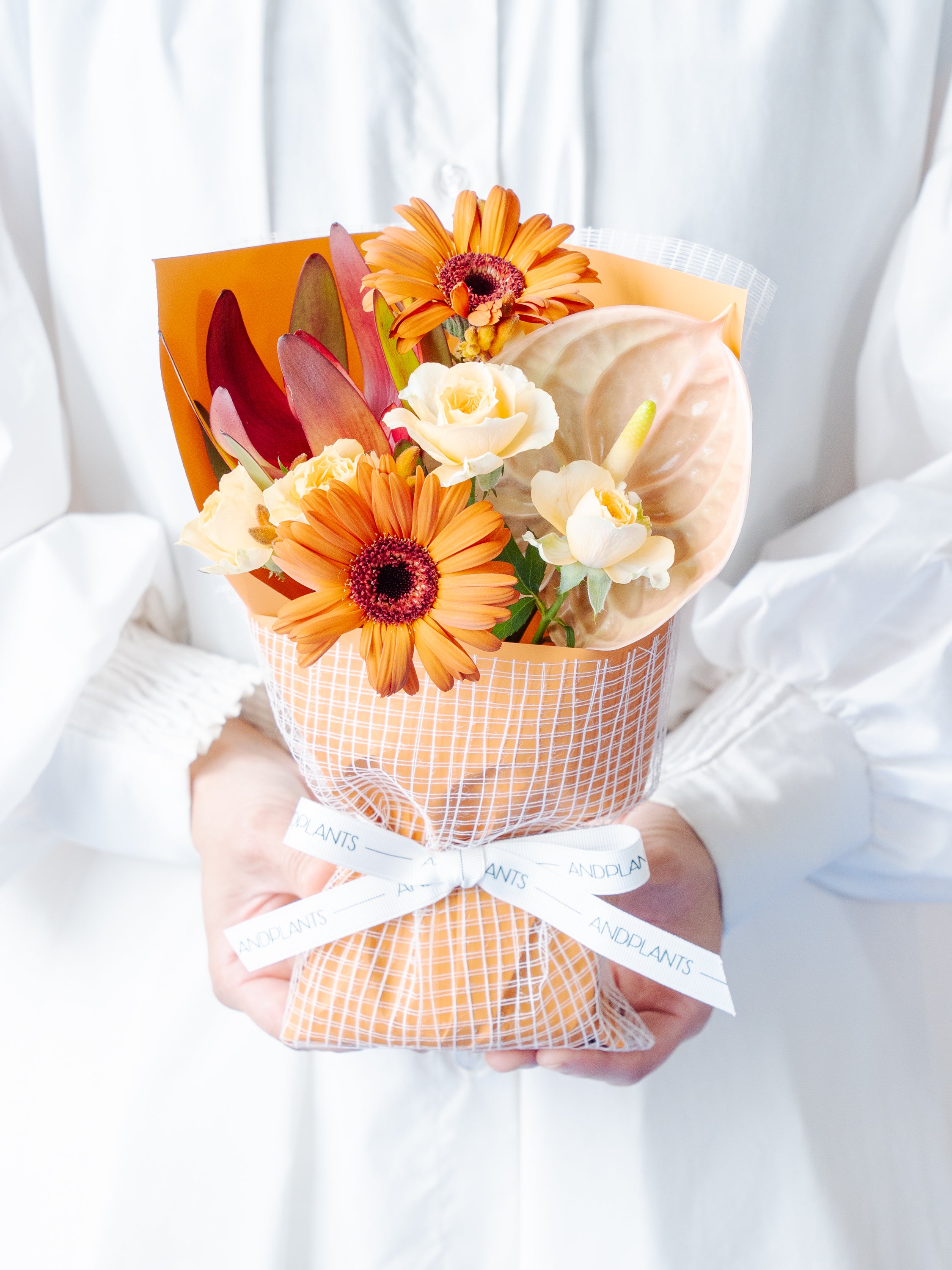 【オータム】そのまま飾れる秋色オレンジの花束 S