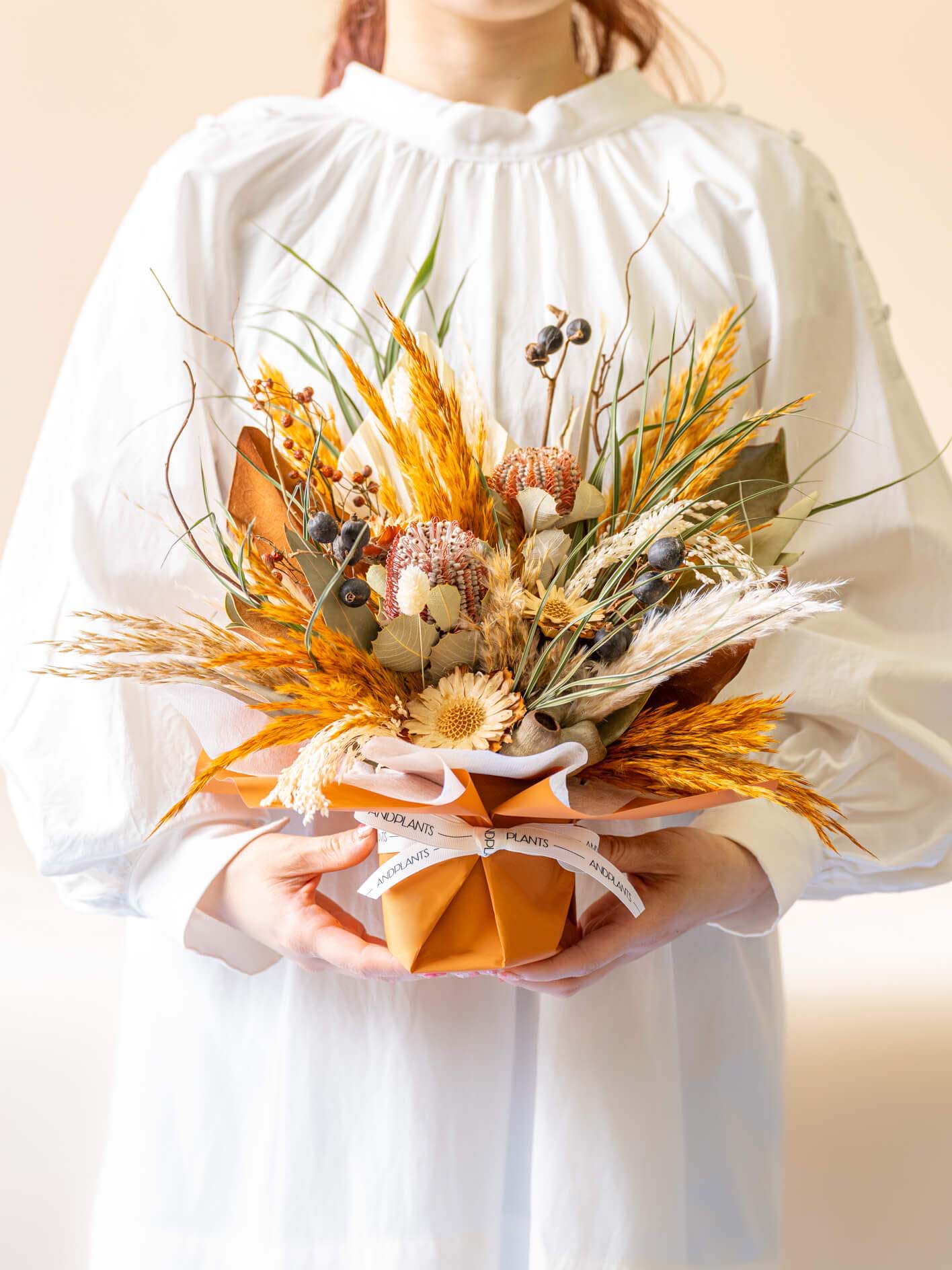 オータムシリーズ'23】秋の実りのドライフラワー器アレンジ | お花の