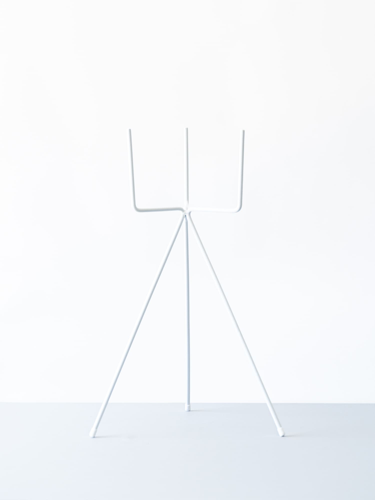 アイアンスタンド・Wide - White | 観葉植物・お花の通販 AND PLANTS