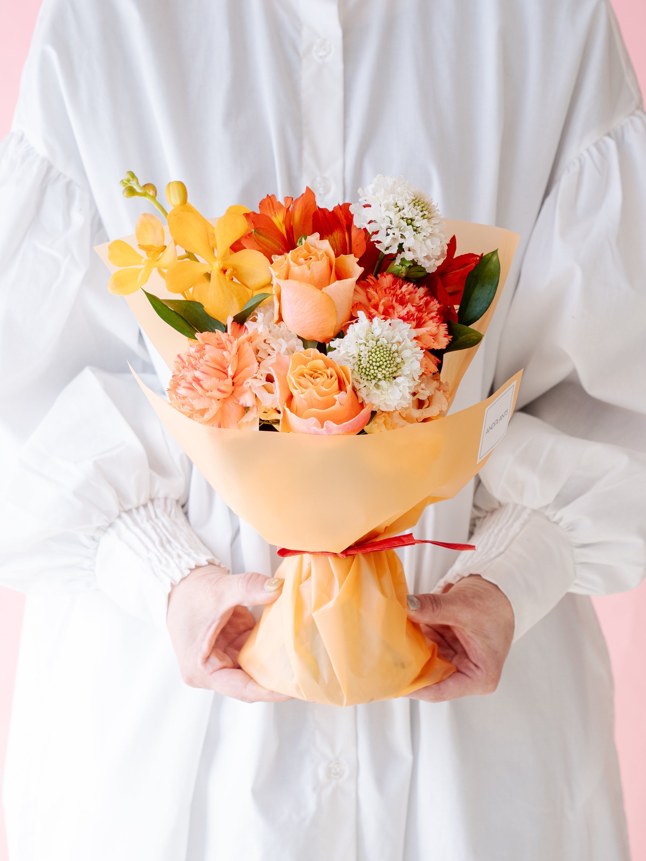 母の日】そのまま飾れる花束 - オレンジ - | お花の通販AND FLOWER