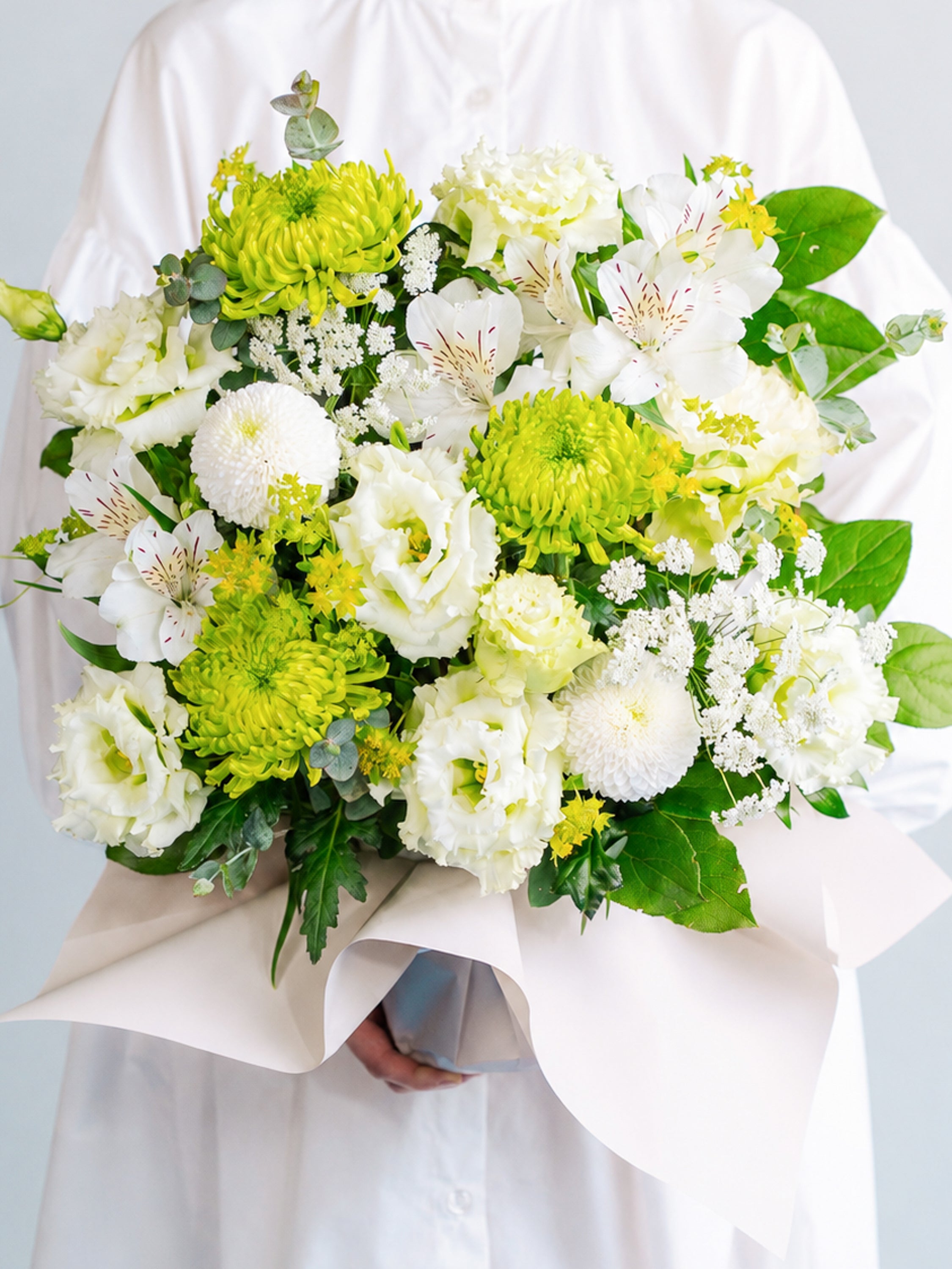 お供え用】おまかせアレンジ L - ホワイト - | お花の通販AND FLOWER