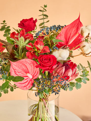 【ウィンター】レッドローズの温もり感じる花束 L