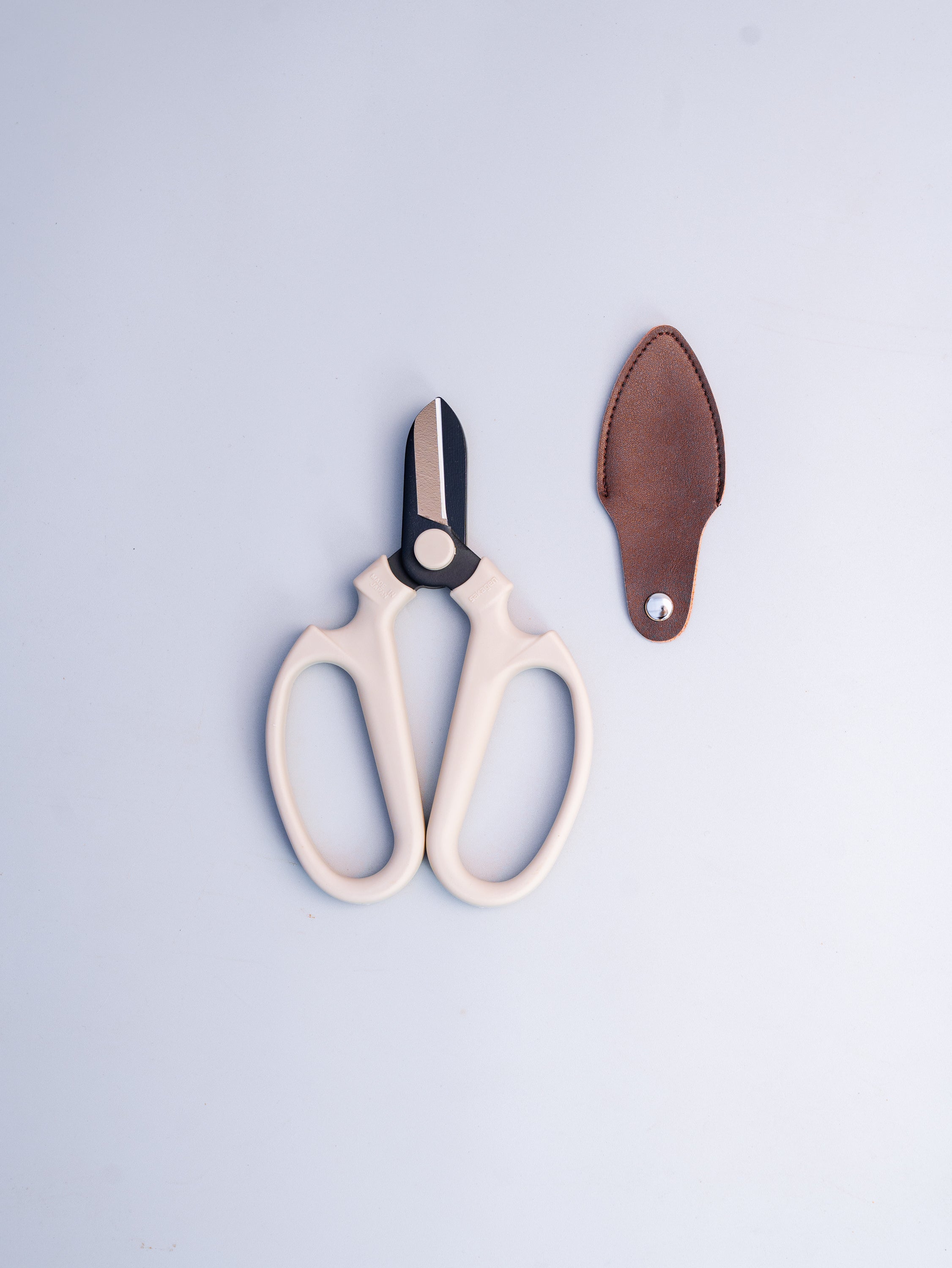 Sakagen Flower Shears Warm Gray
