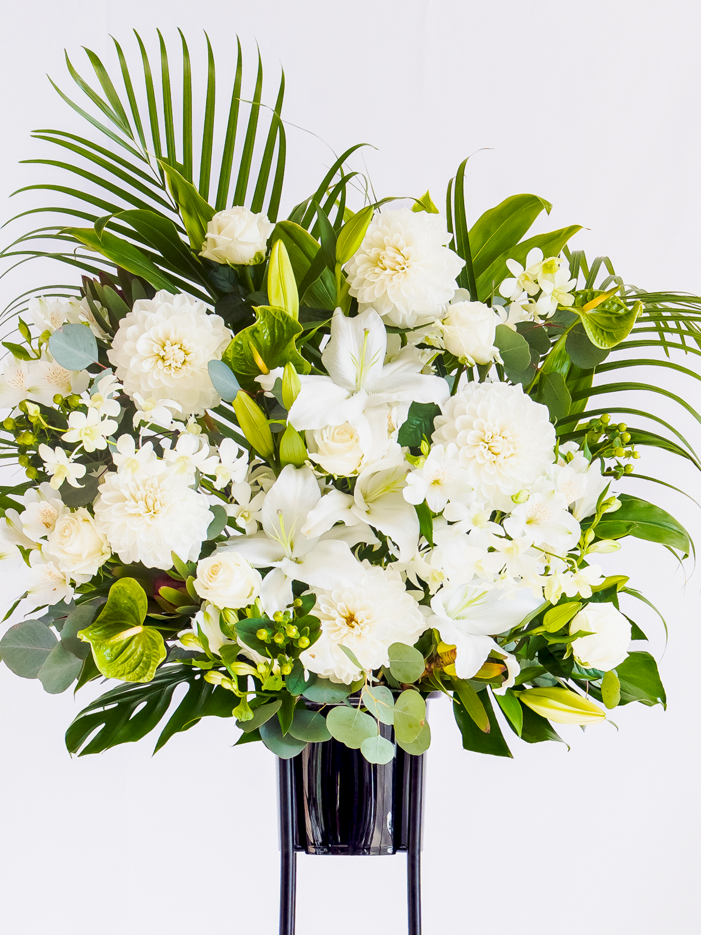 【ボリュームアップ】季節のおまかせスタンド花 1段 - グリーン -