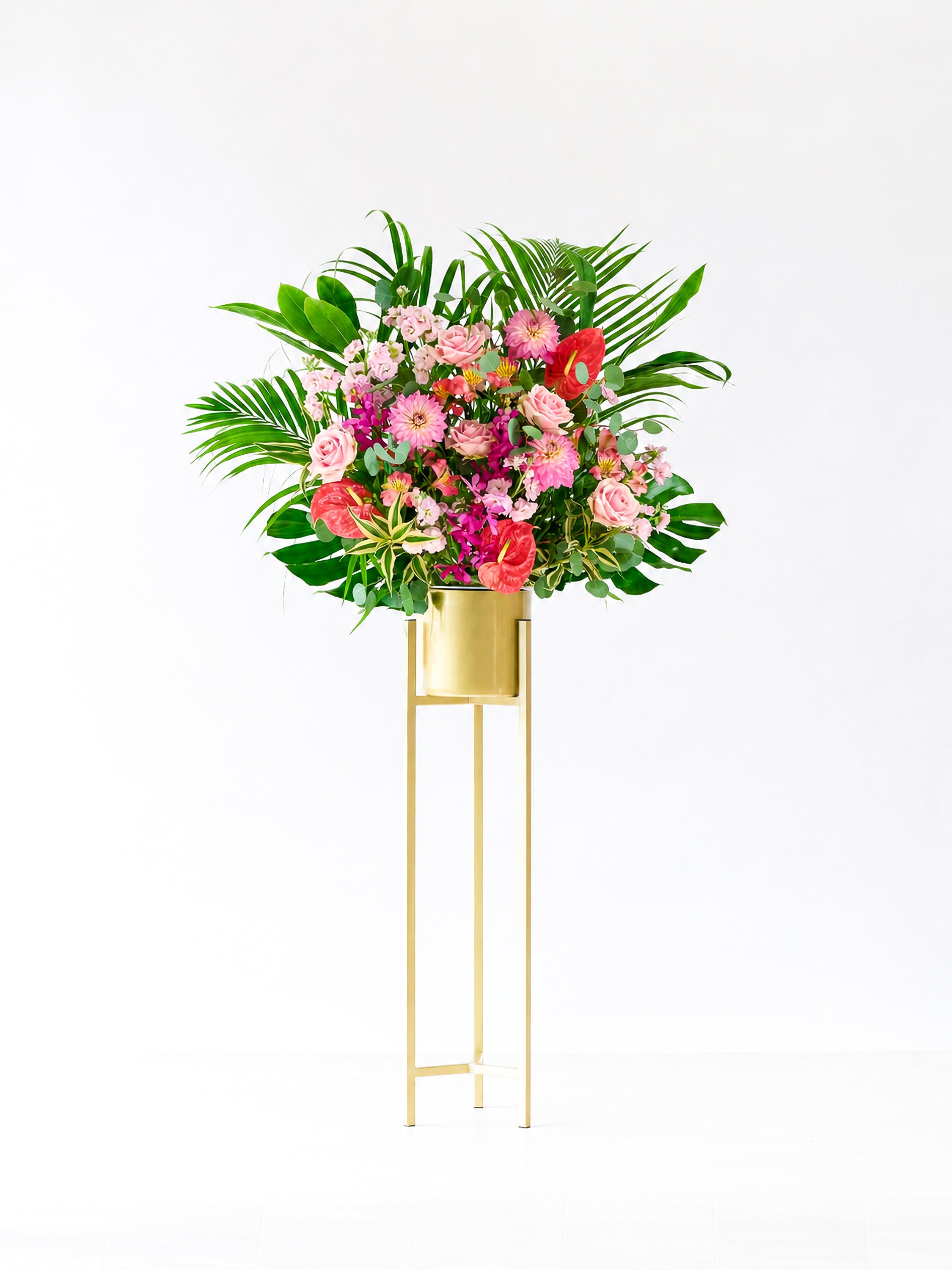 季節のおまかせスタンド花 1段 - ピンク - | お花の通販AND FLOWER