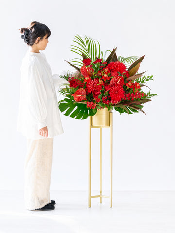 季節のおまかせスタンド花 1段 - レッド -