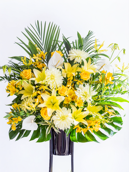 【ボリュームアップ】季節のおまかせスタンド花 1段 - イエロー -