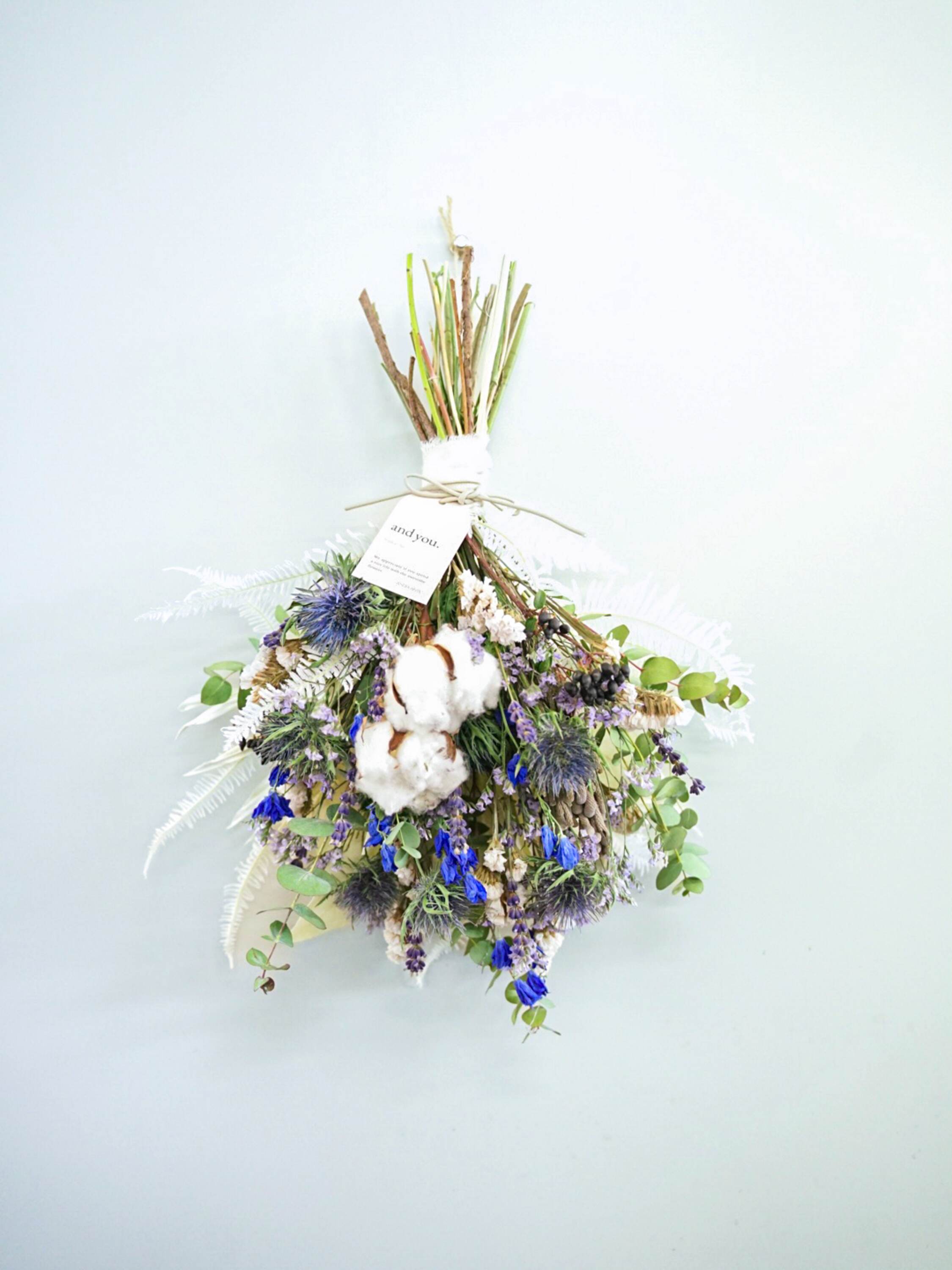 スワッグ]ドライフラワーブーケ - ブルー - | お花の通販 AND PLANTS 